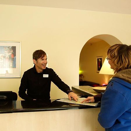 Acama Hotel & Hostel Schoeneberg Berlino Esterno foto