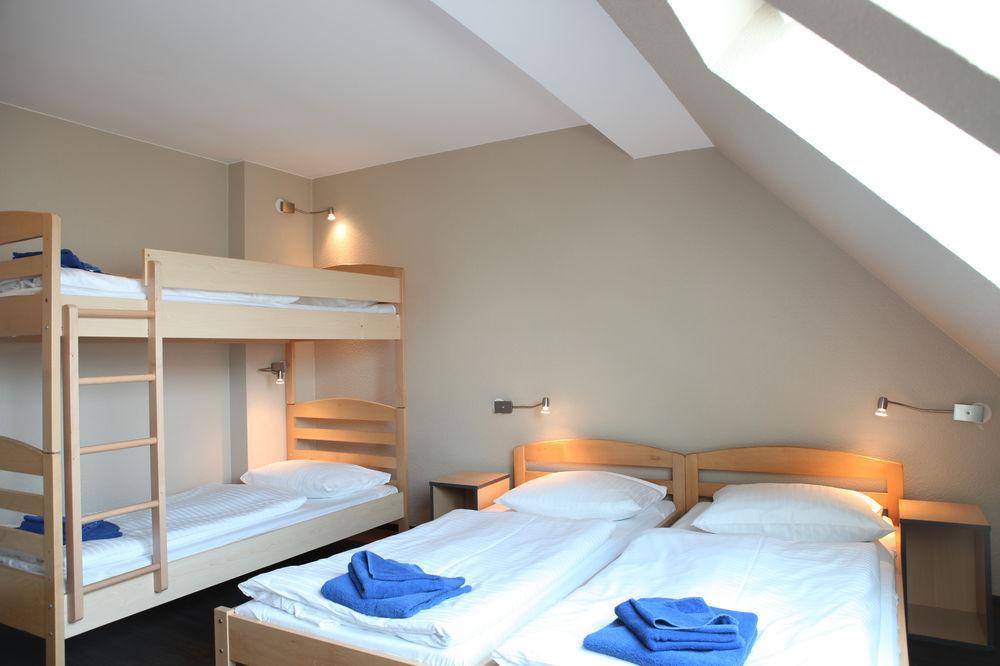 Acama Hotel & Hostel Schoeneberg Berlino Esterno foto