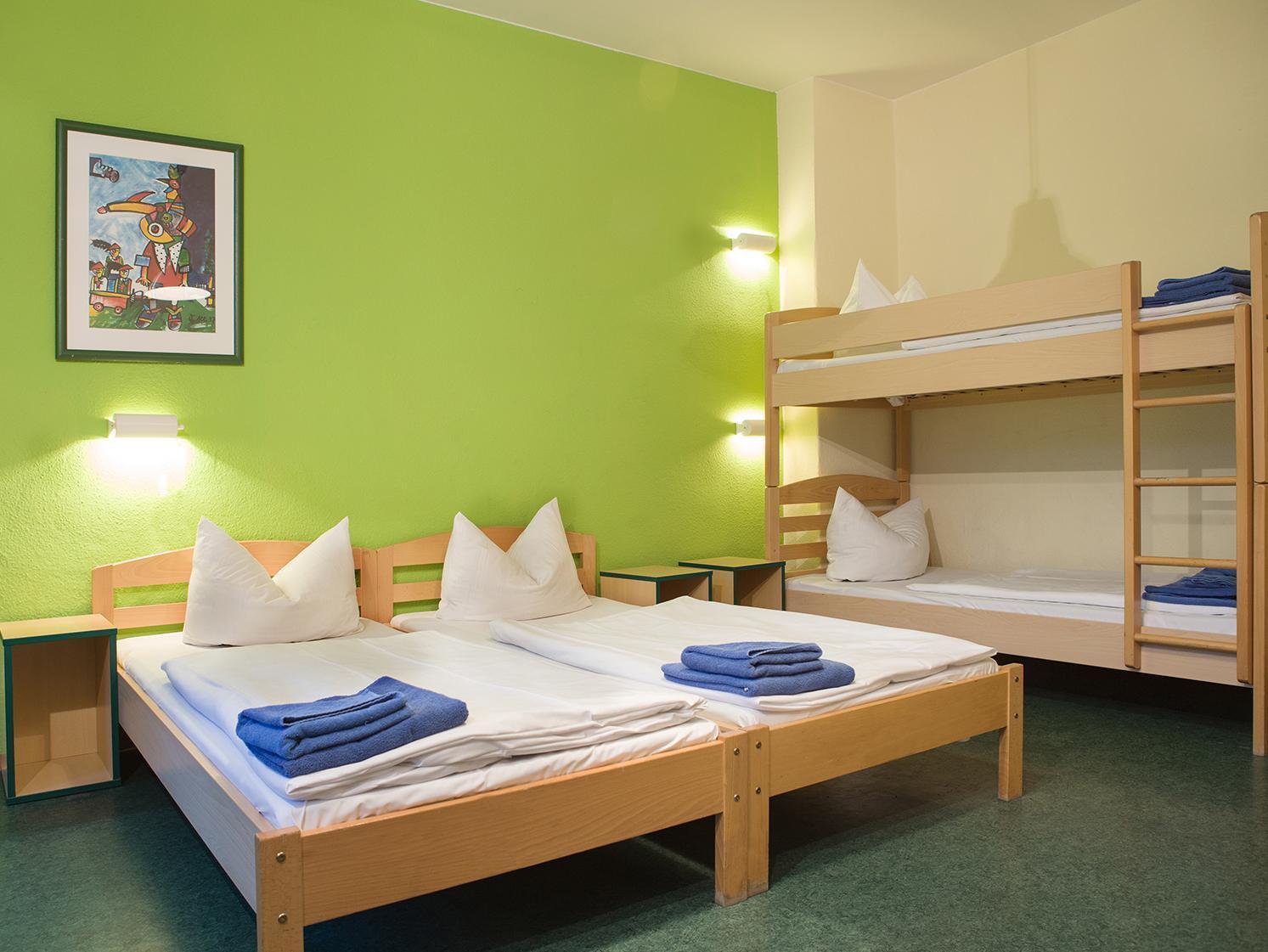 Acama Hotel & Hostel Schoeneberg Berlino Esterno foto