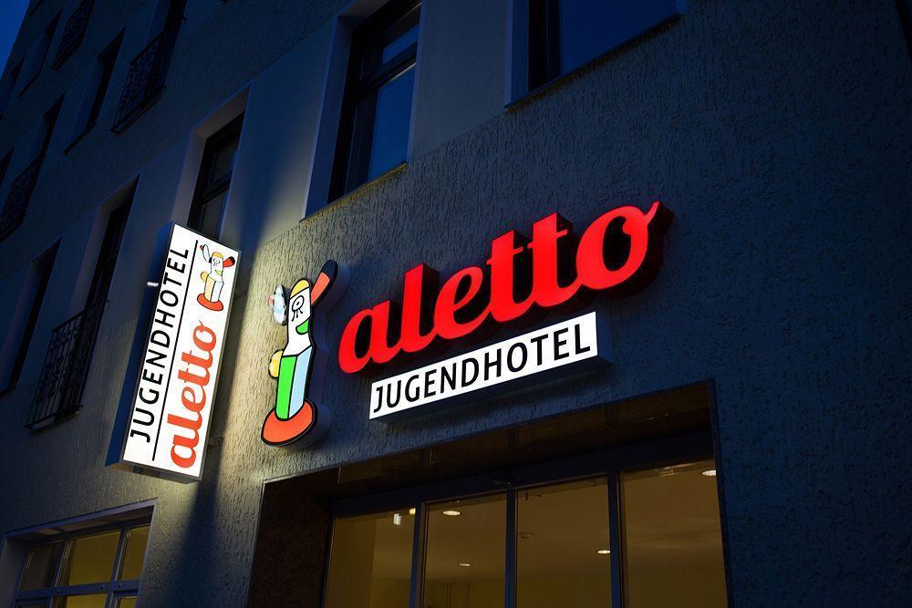 Acama Hotel & Hostel Schoeneberg Berlino Esterno foto